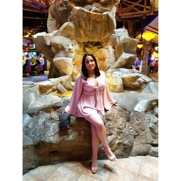 About Your Posher💕 - Picture 1 of 1